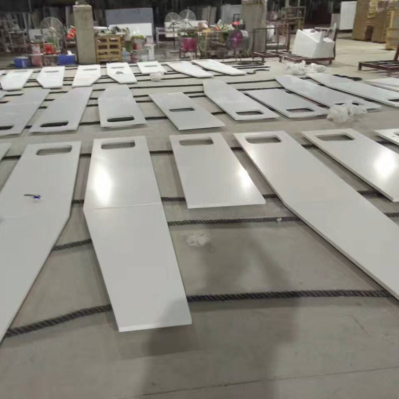 white quartz stone tops
